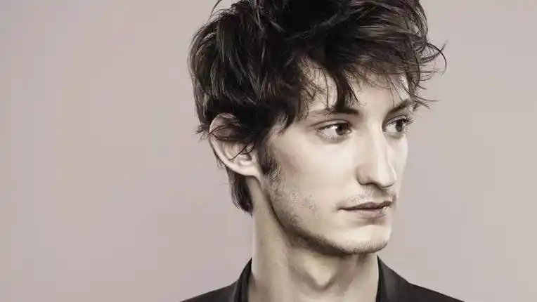 颜值实力都能打!法国男星top 10,阿兰·德龙竟输给了他