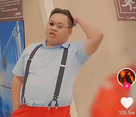 千万粉丝网红冷少求婚成功女友身材苗条颜值超高