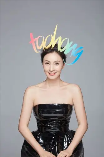 小陶虹俏皮九连拍眼波流转萌态尽显