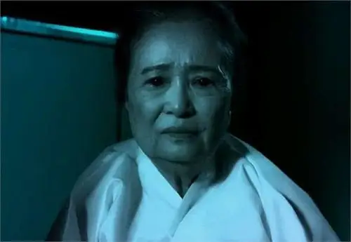 鬼奶奶想抱孙子 将其摔死带走