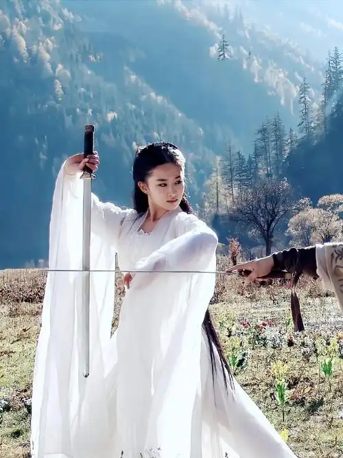 刘亦菲小龙女造型