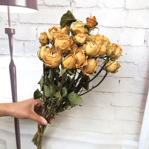 天然客厅装饰摆件大玫瑰ins北欧 多头黄蝴蝶20花头 配草