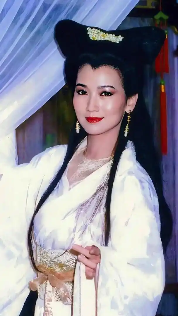 永远的"白娘子"赵雅芝,大家心中共同的女神