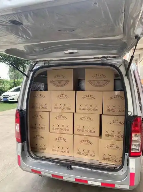 雅爵仕三支装木箱货拉拉走一车