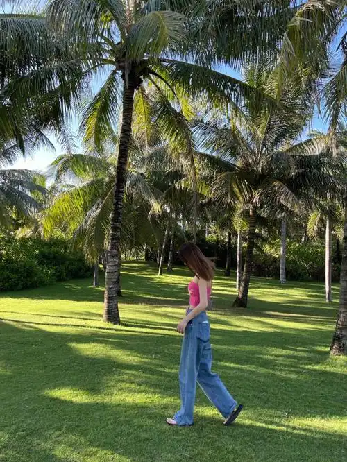 三亚海边拍照姿势