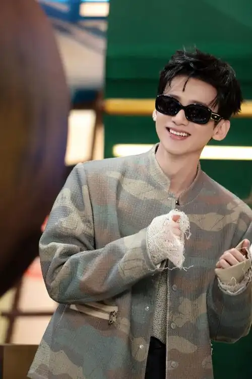 白敬亭你好星期六发带剧照