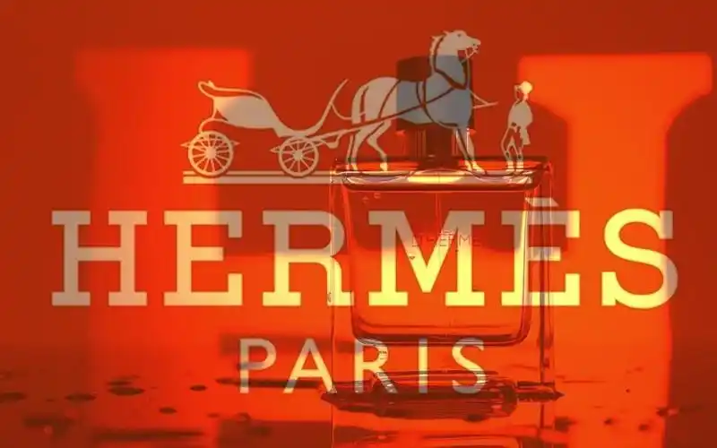 活动作品自拍爱马仕大地香水广告