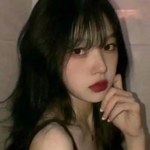 抖音上一眼就吸引人的美女头像