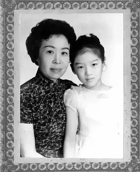 胡因梦:70年代台湾最美女星,爱上大18岁的文人,被辱骂了一生