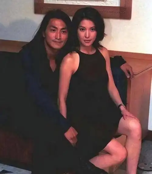 著名演员何家劲:一生最爱一人,痴情33年,如今64岁仍单身未婚