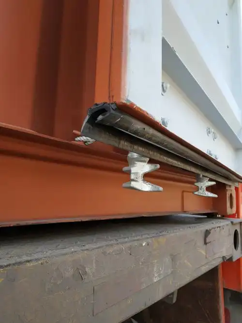 集装箱门密封胶条 j 型胶条 材质聚乙烯橡胶 胶条接角 整套胶条