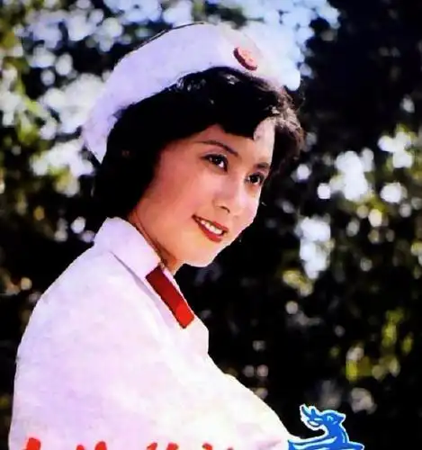 赵雅珉大气让情敌都尊敬夺走她老公的刘晓庆书中对她拍案叫绝