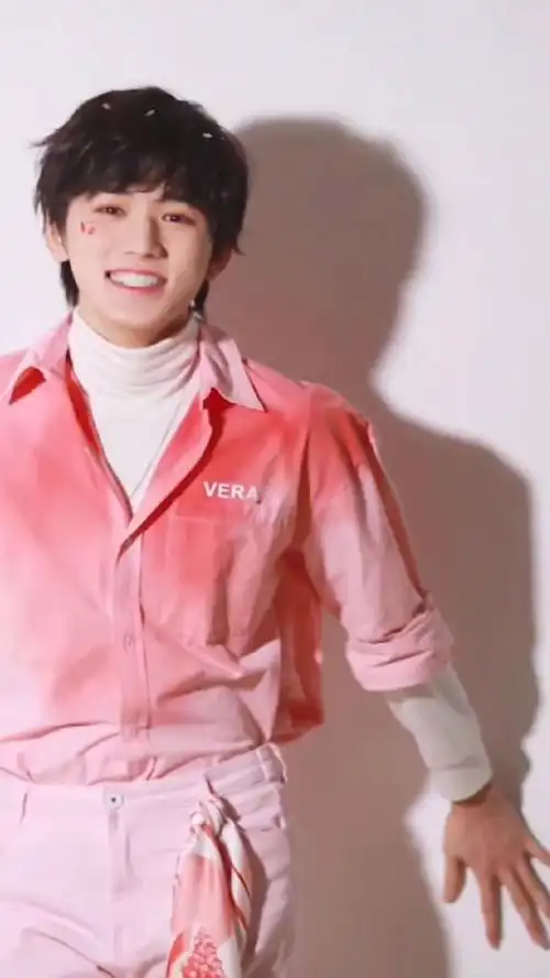 宋亚轩 2021年轩轩宝贝要一直开心鸭,姐姐一直爱你-娱乐视频-搜狐