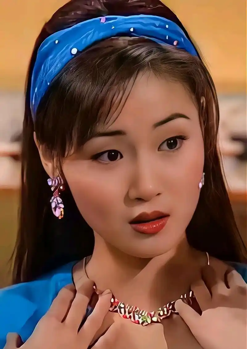 万绮雯美图照片