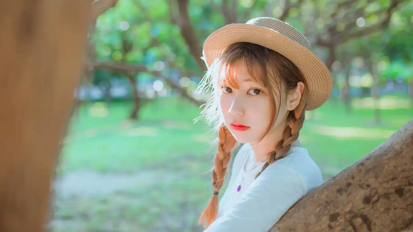 夏日美女系列(二):清新草帽女孩可爱写真壁纸高清大图预览1920x1080