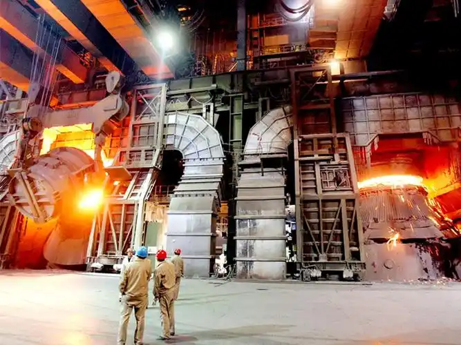 钢铁厂生产车间