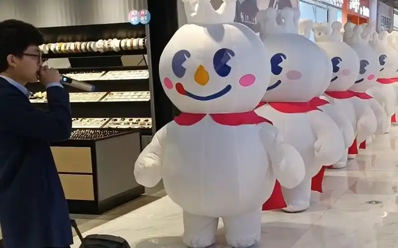 蜜雪雪王排排走