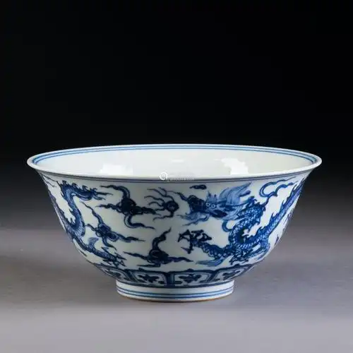 明宣德青花云龙纹碗