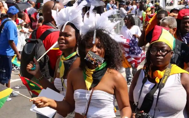 洋溢热带狂野风情的第48届西印度群岛嘉年华大游行