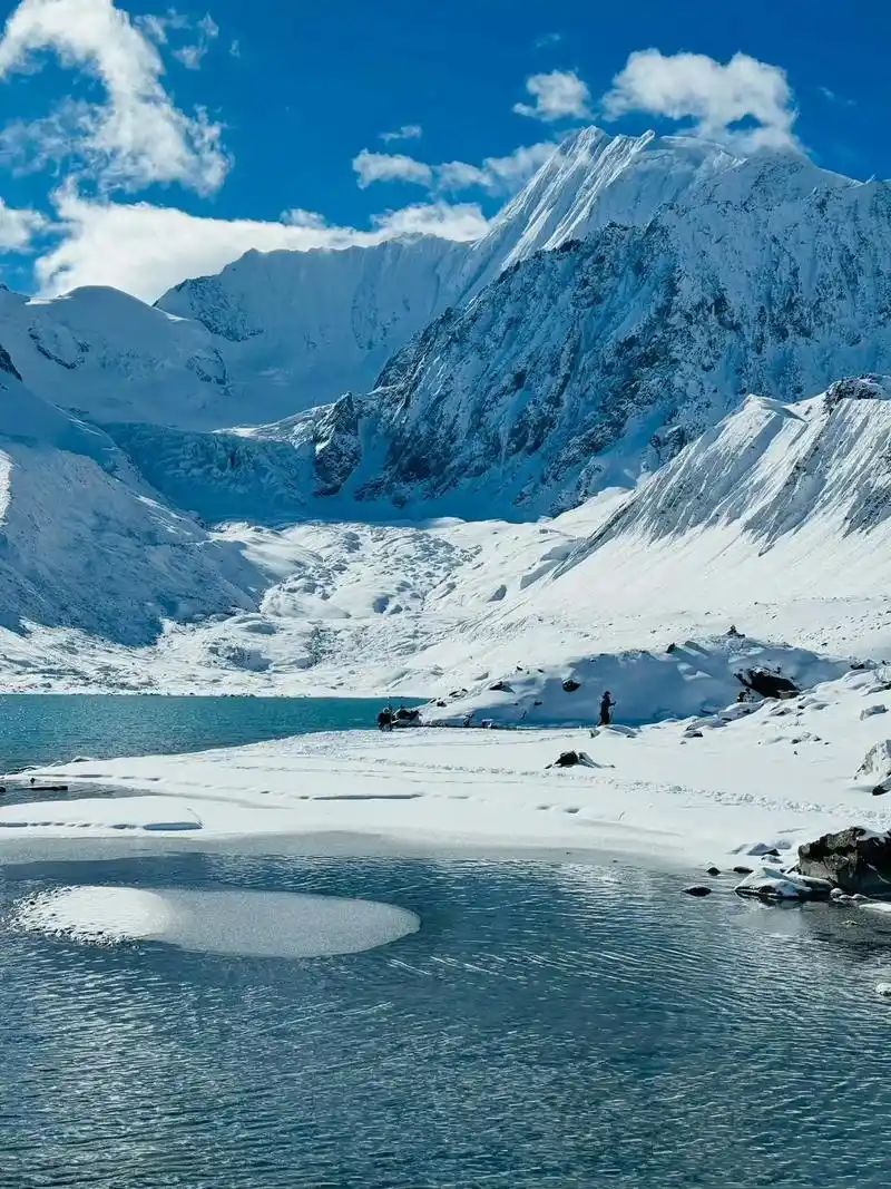 1280徒步勒多曼因冰川