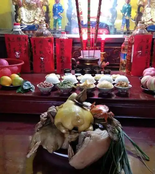 随着农历十月一的临近,又到了中国传统的祭祀大节——寒衣节.