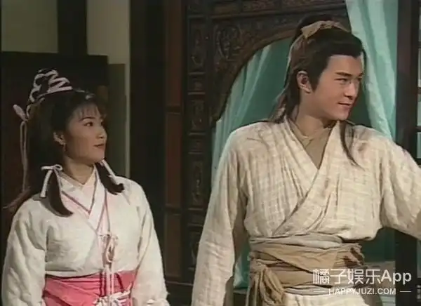 原本是千金小姐的她,幼时遭李莫愁灭门后成为李莫愁的徒弟.