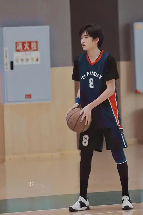 0718 e6 目标 1w || 奇思妙想破解谜题,期待『宋亚轩萌探探探.