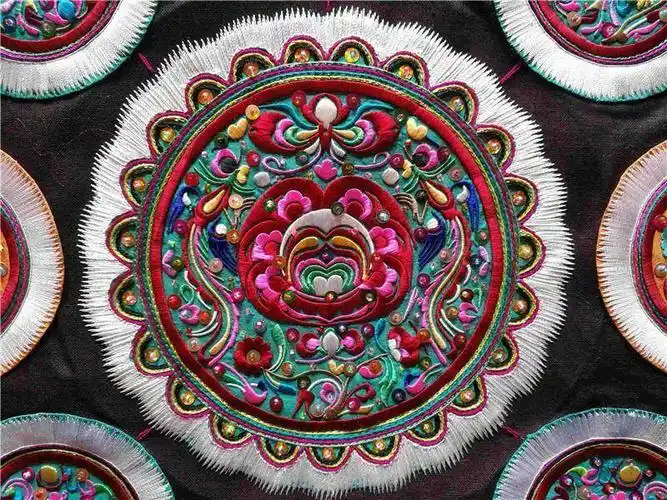 中国传统刺绣|侗族刺绣