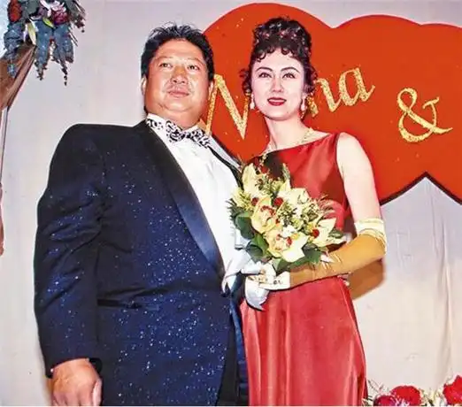 洪金宝几个老婆第一任老婆是谁资料图片 前妻曹恩玉年轻照近况