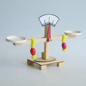 手工制作天平材料拼装