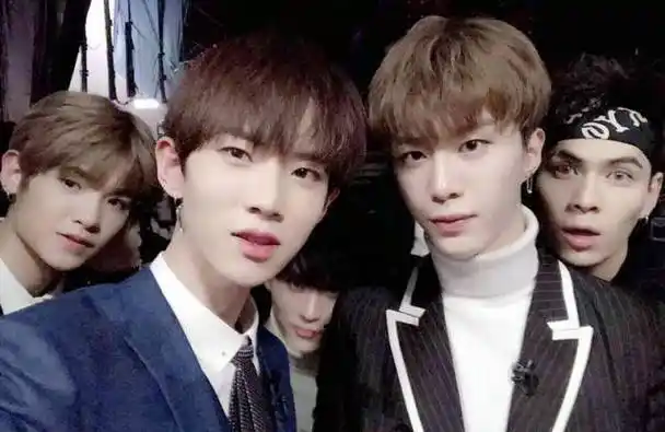 范冰冰为弟弟庆生喊"丞哥",细数范丞丞一年成绩_演出_观众_问题