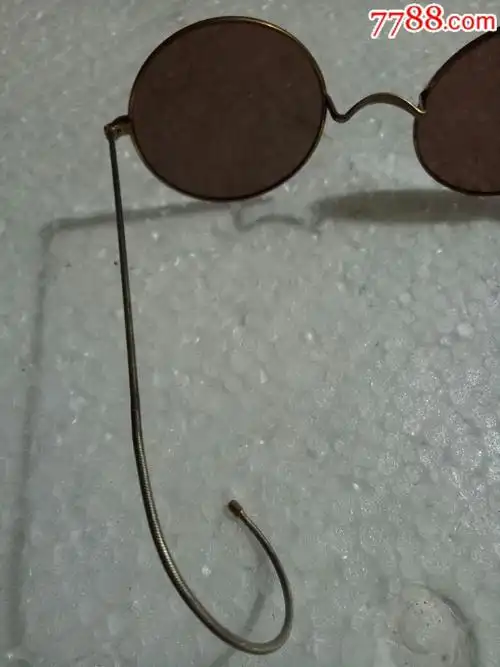 民国18k金水晶金丝眼镜,保存较好,品相如图