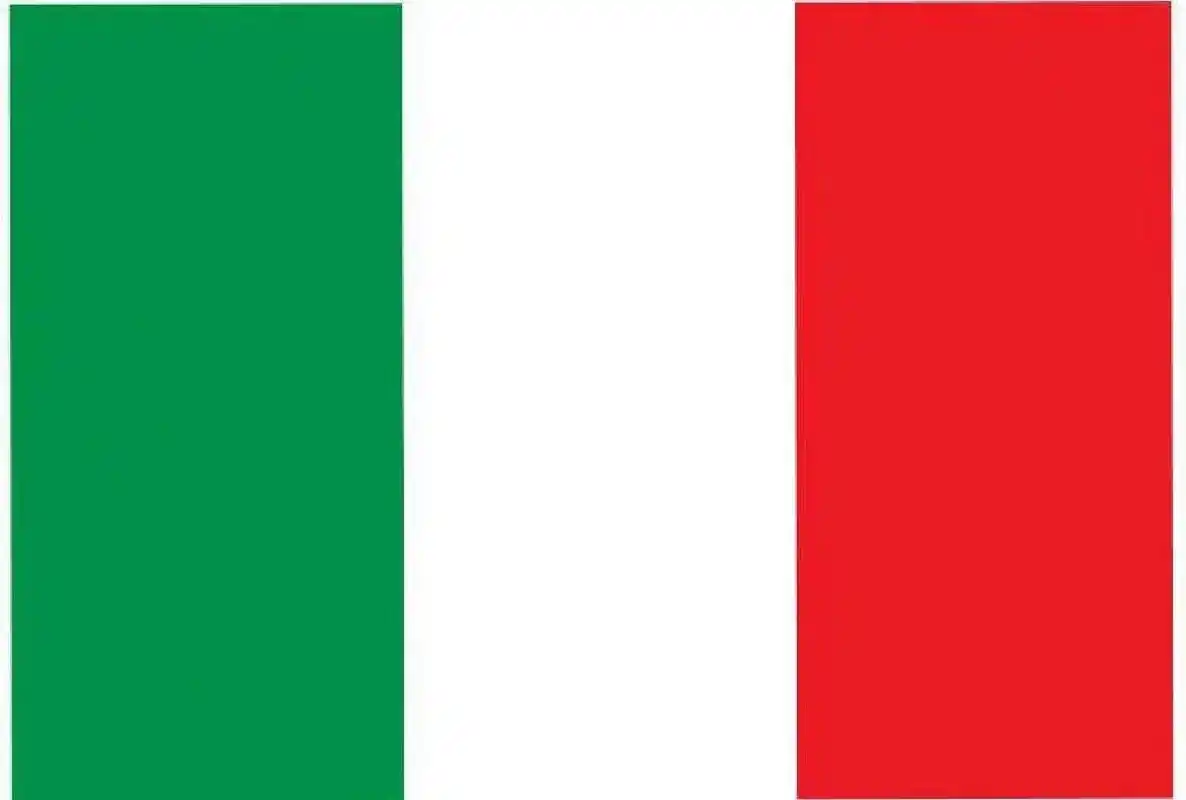 意大利国旗介绍 意大利共和国国旗(flag of italy) 形状:长方形 国旗