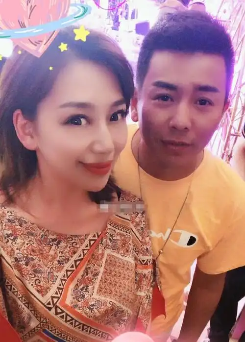 文儿专场直播后韩士博为于利发声大佛盛赞师傅心态真行