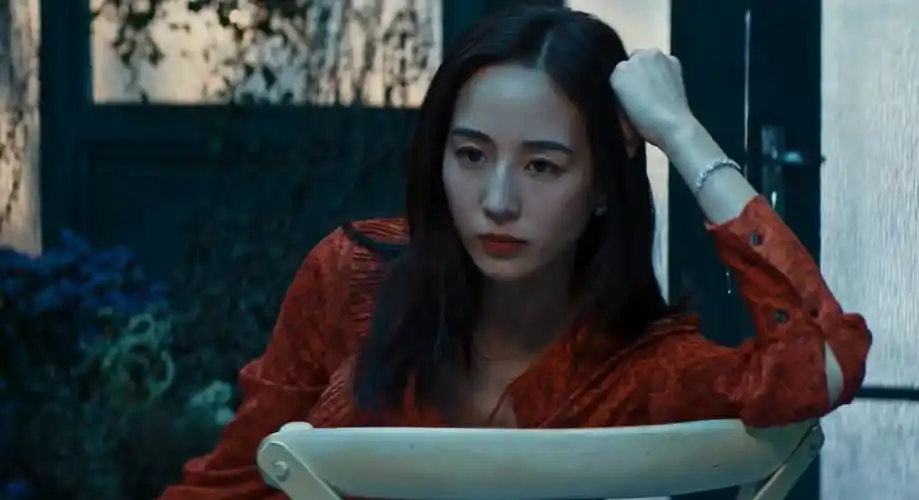 太有魅力了,《唐探》的张钧甯让人毛骨悚然,又不自觉地被她吸引