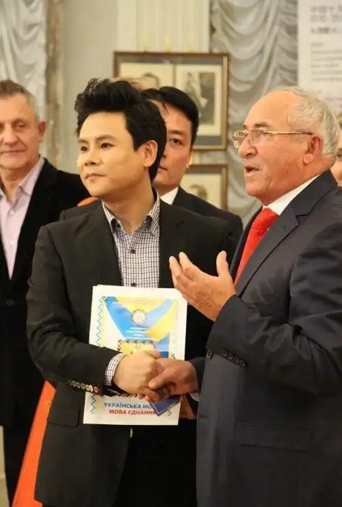 天妒英才!45岁知名男歌唱家杨阳病逝,曾入选中国十大男高音