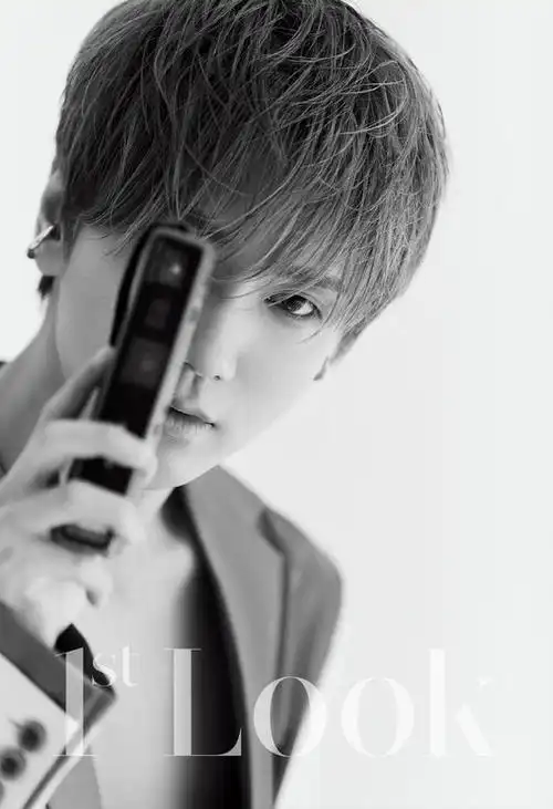 superjunior艺声杂志写真曝光眼神炙热帅气十足