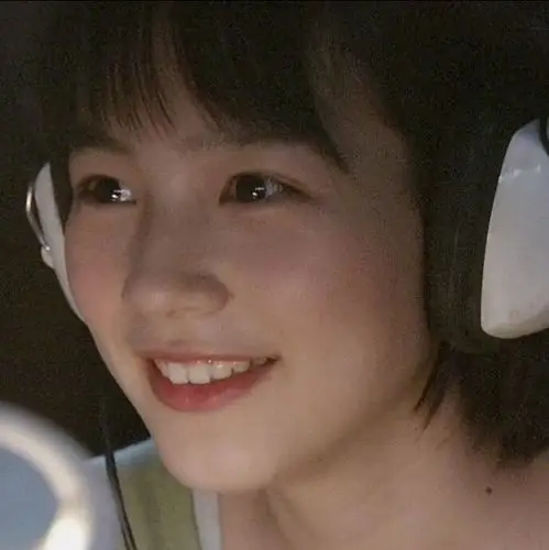 日系女生头像楼太高更新结束