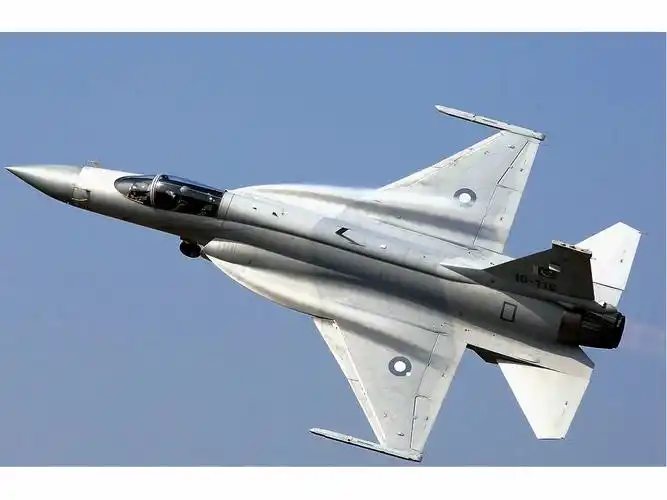 chengdu fc-1/jf-17 fighter aircraft;中国绰号:枭龙;巴基斯坦编号