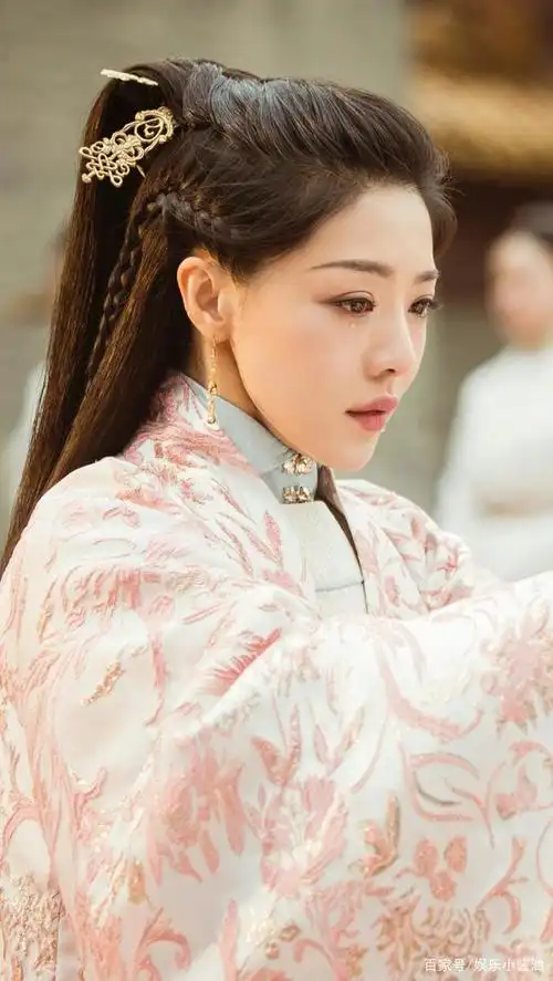 《大明风华》邓家佳美图欣赏,唐氏表演法则show,小姨妈要火!