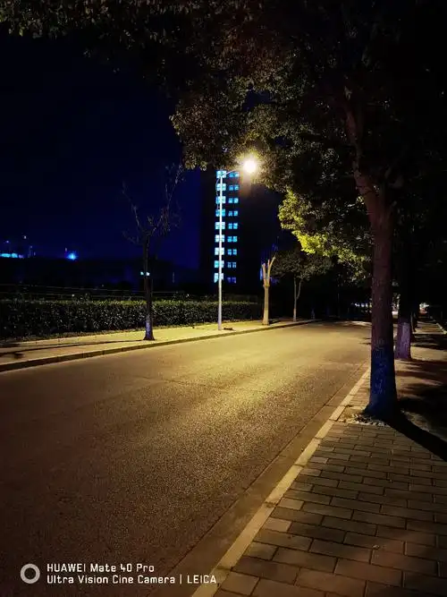 夜晚拍照翻车了?