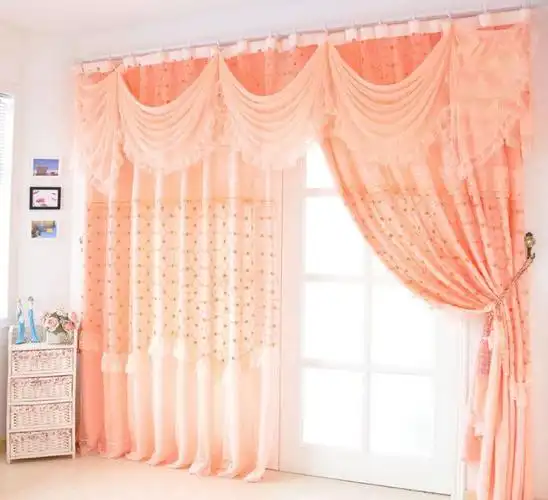 卧室窗帘装修效果图粉色布艺窗帘装修效果图