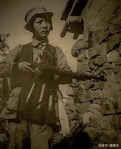 老照片 战争年代八路军女战士珍贵影像