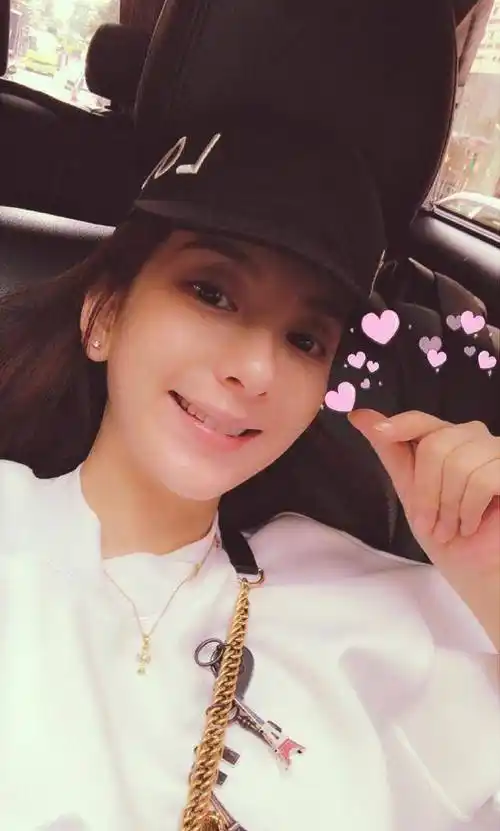 天王嫂方媛带女儿去奶奶家玩,总算是澄清了婆媳不和_郭富城_小美_老人