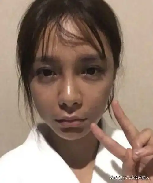 31位女星素颜名场面!浮肿油腻,憔悴老态,还暴露动脸痕迹