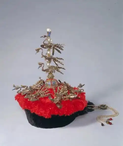 ▌点翠嵌珠后妃朝冠