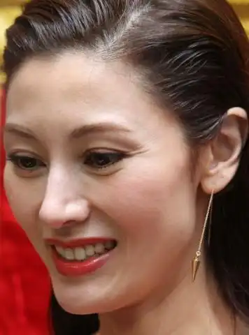 最美港姐,以小三上位嫁入豪门踢走64亿身价正宫,婚姻美满至今