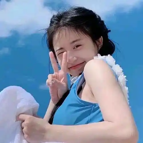 找一些笑笑笑笑笑的女生头像