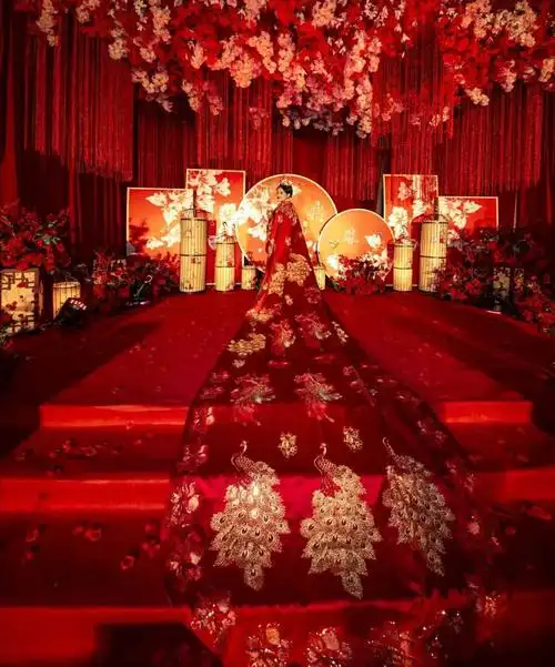 凤冠霞帔大拖尾新娘装中式嫁衣结婚古装秀禾服龙凤褂披肩披风长拖