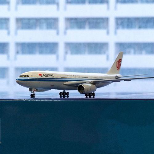 合金玩具飞机模型仿真客机20cm中国国航波音747带起落架轮子航模